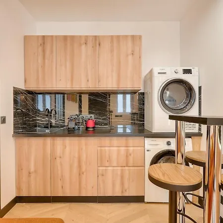 Stylish & Modern With Jacuzzi - * Paris