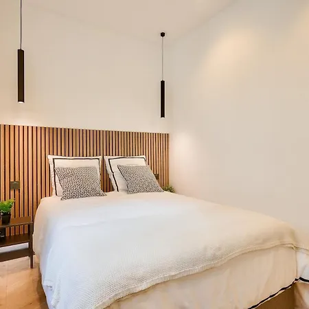 Apartment Stylish & Modern With Jacuzzi -